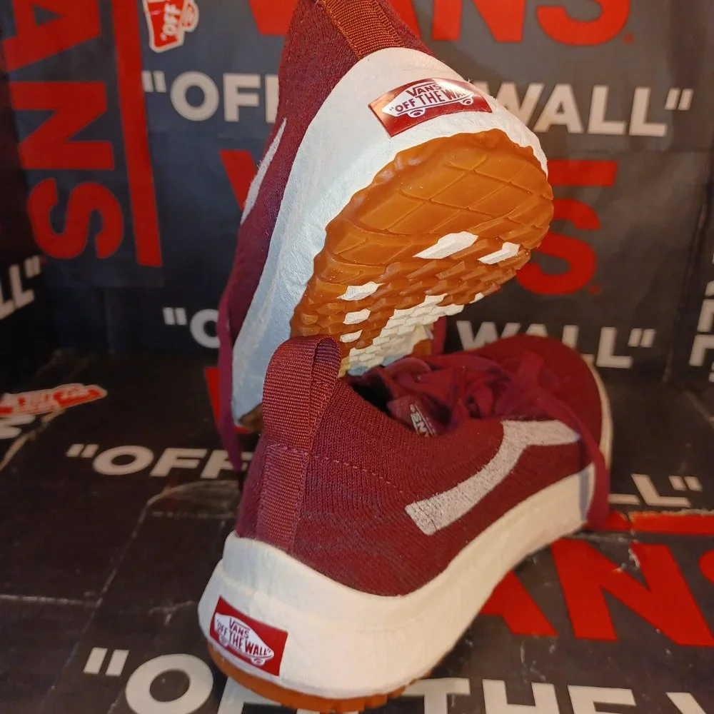 Vans Men's 7.5/Women's 9 UltraRange Vr3 Port Red White Mesh VN0A4BXBPRT - Picture 7 of 12